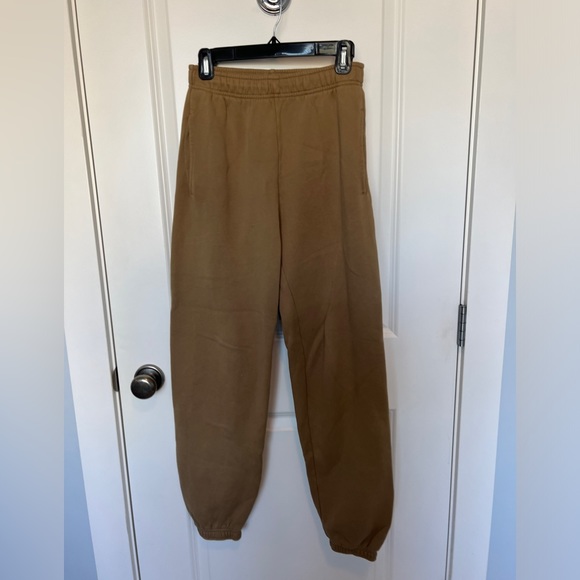 TNA cozy AF sweats and crop - Picture 2 of 5